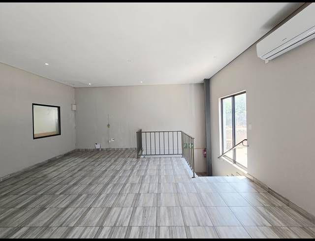 677M² OFFICE TO LET IN COSMO BUSINESS PARK